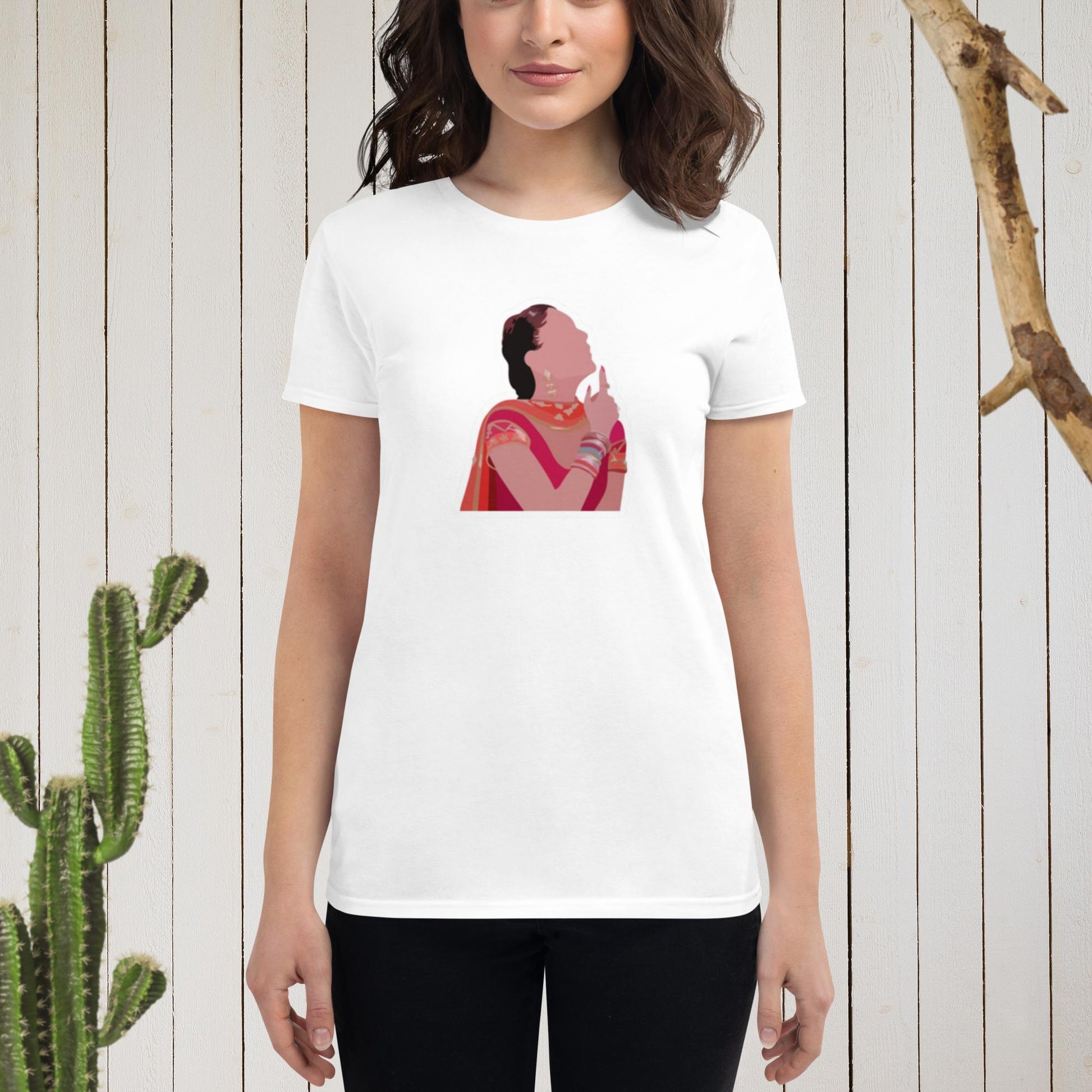 Jab we metBollywood Jab We met Geet Women's short sleeve t-shirt graphic tshirt - The Bolly Matrix